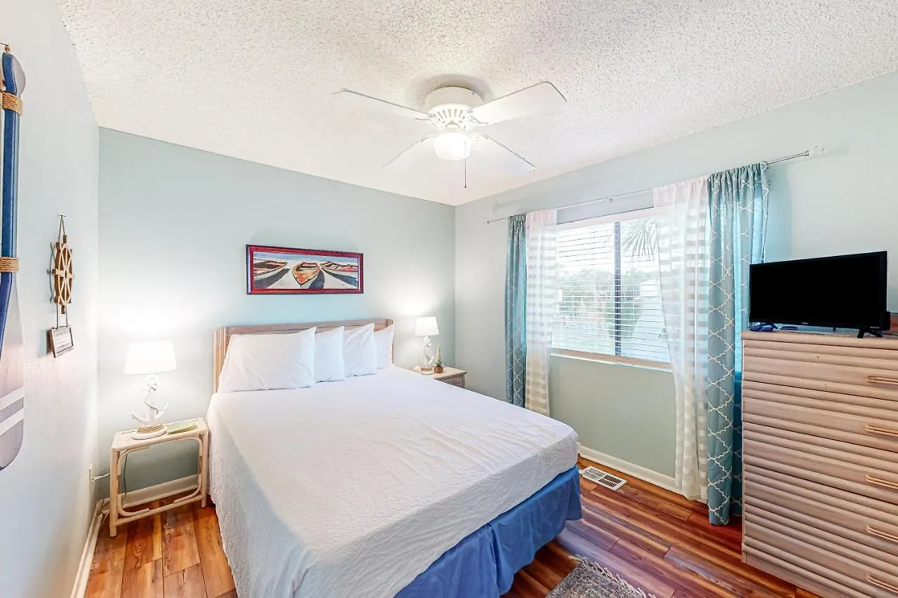 Beachwalk Condominiums 8D Panama City Beach Apartment